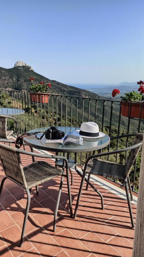 “Sa Scala” Bed&Terrace Hotel Baunei Bagian luar foto