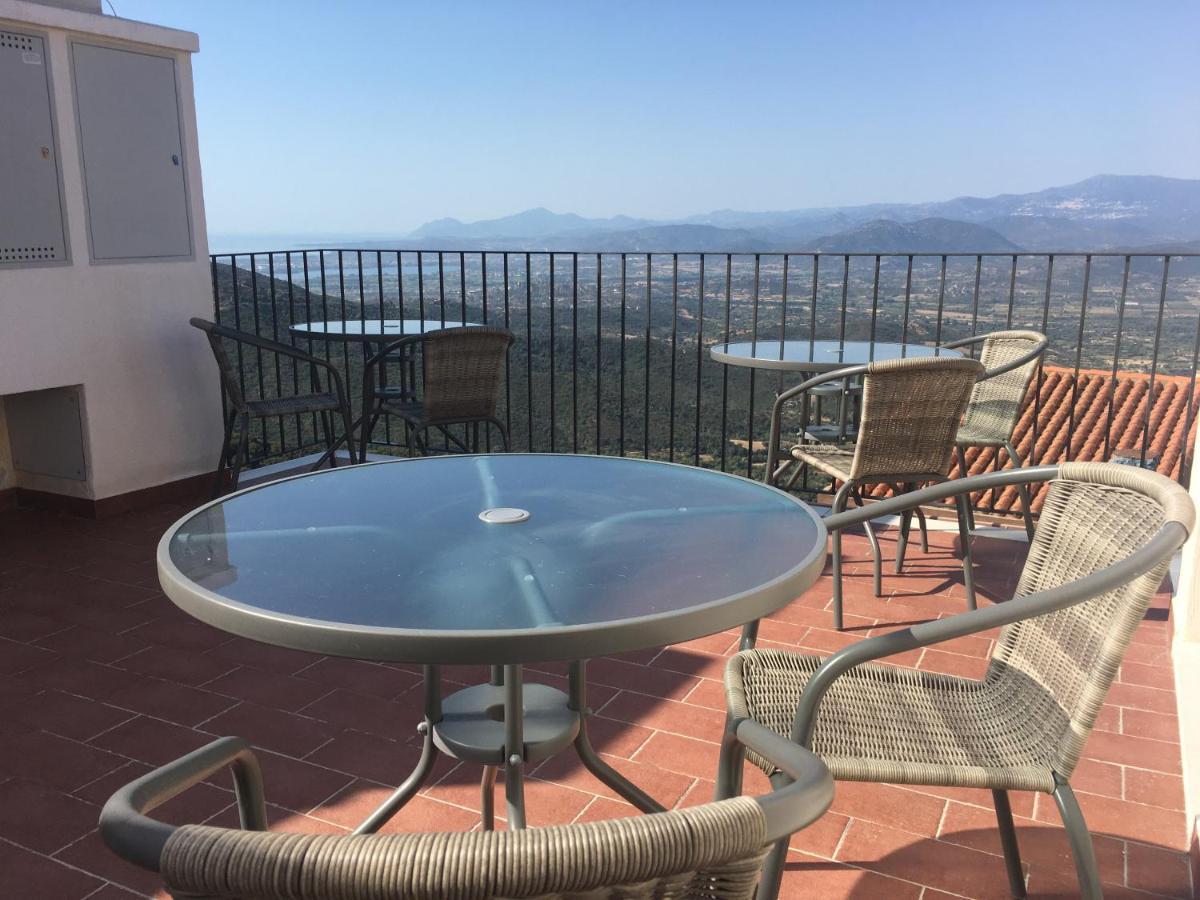 “Sa Scala” Bed&Terrace Hotel Baunei Bagian luar foto